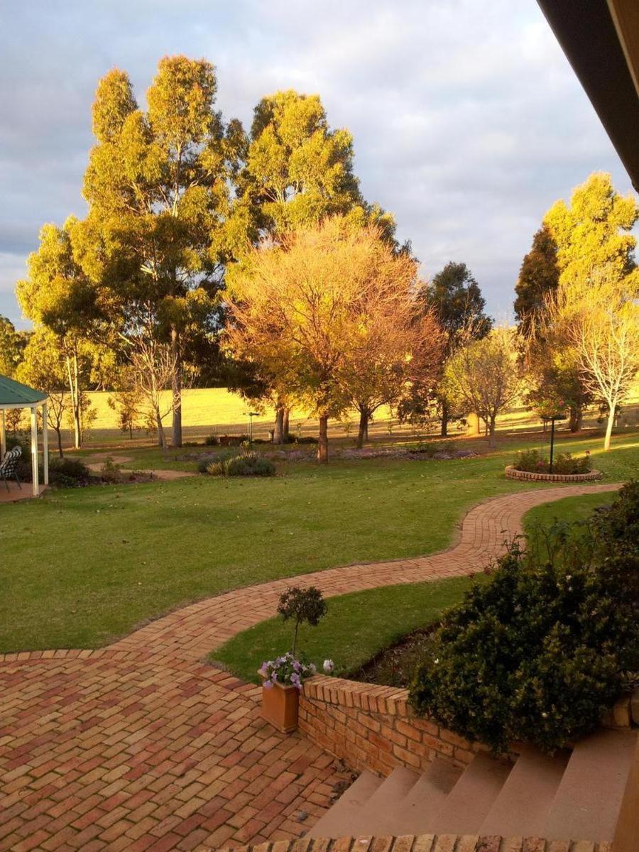 Pericoe Retreat Bed and Breakfast Dubbo Eksteriør billede
